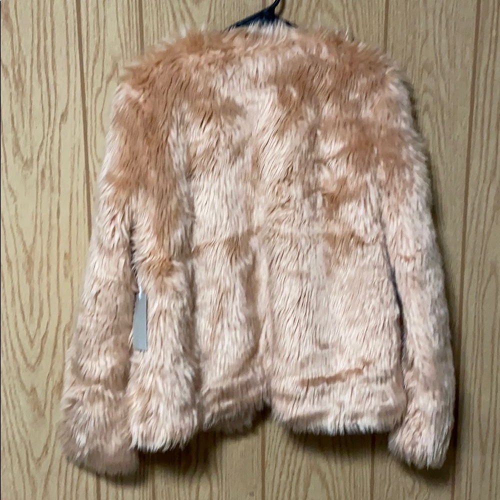 ⭐️NWT Chelsea28 Faux Fur Jacket - Picture 7 of 7